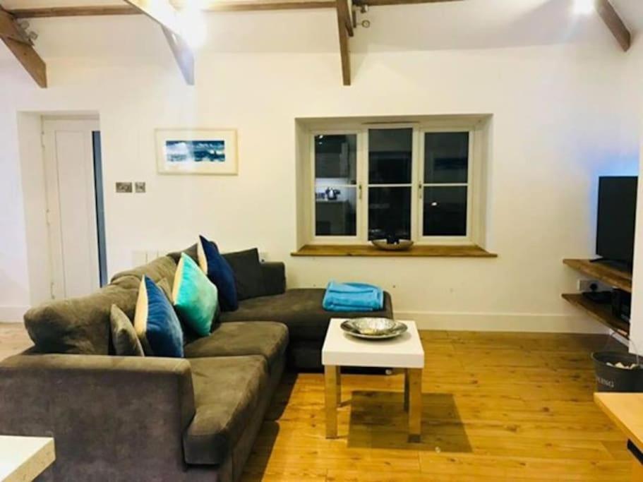 Unique Cornish Cottage Conversion Central Location เรดรูธ ภายนอก รูปภาพ