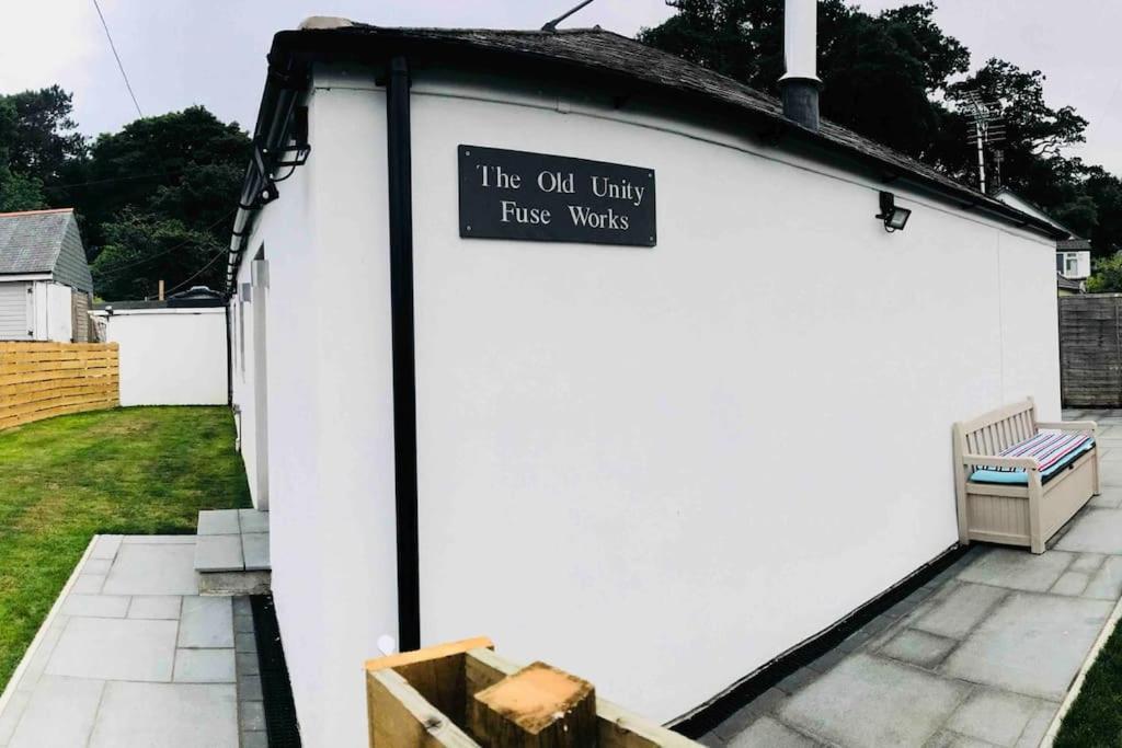 Unique Cornish Cottage Conversion Central Location เรดรูธ ภายนอก รูปภาพ